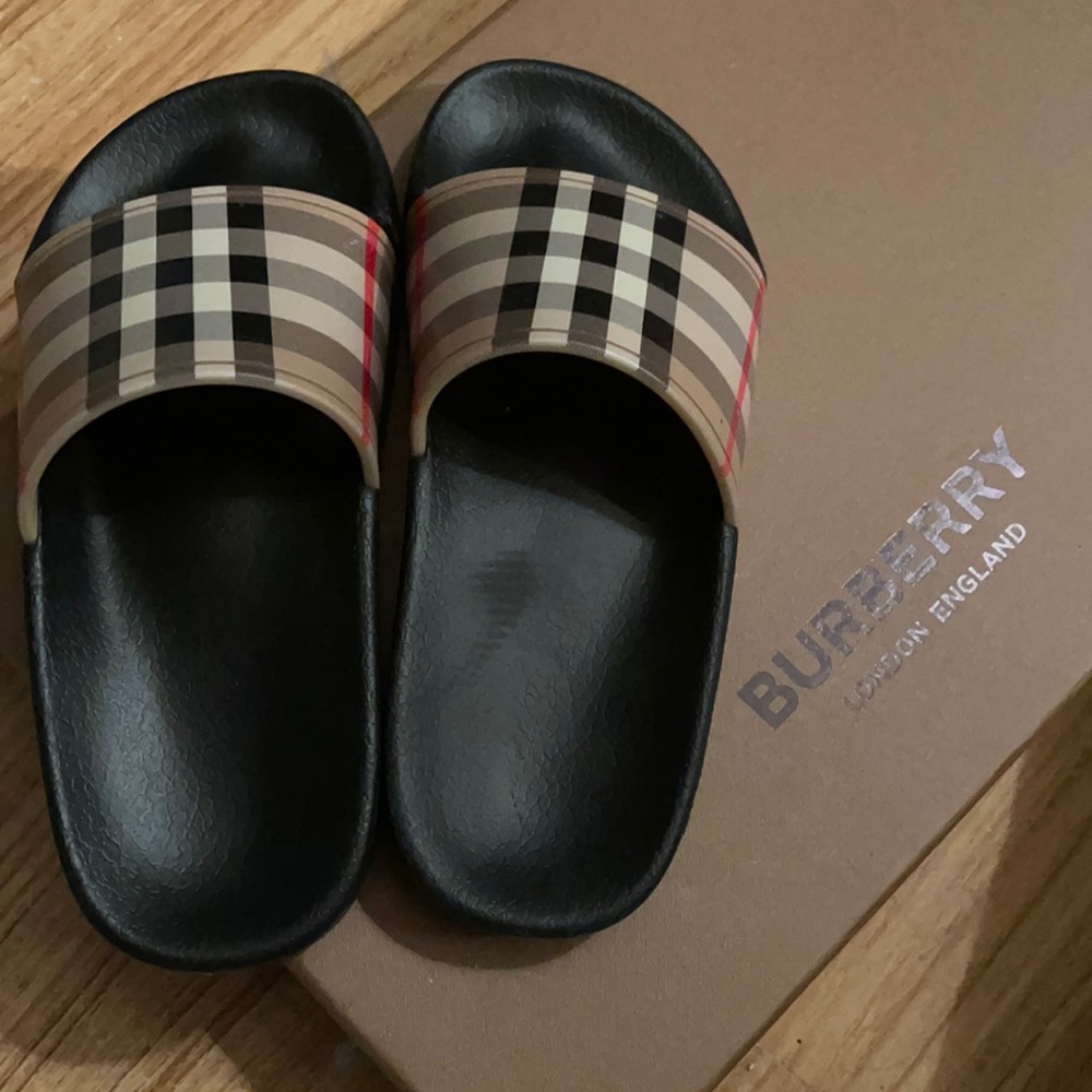 Toddler Burberry Slides size 29 or toddler 10